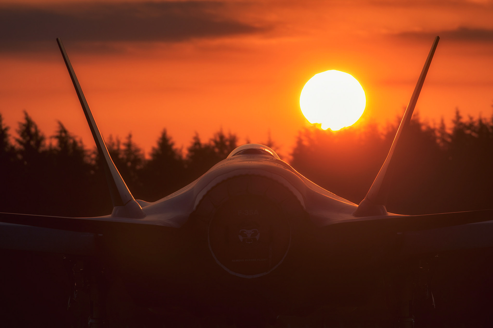A U.S. Air Force F-35A Lightning II assigned to the 34th Fighter Squadron, Hill Air Force Base, Utah, sits on the flightline at Yokota Air Base, Japan, Feb. 9, 2018, in support of the vice president‘s visit to Japan. The F-35A is deployed under the U.S. Pacific Command’s Theater Security Package program, which has been in operation since 2004. This long-planned deployment demonstrates the continuing U.S. commitment to stability and security in the region. (U.S. Air Force photo by Yasuo Osakabe)