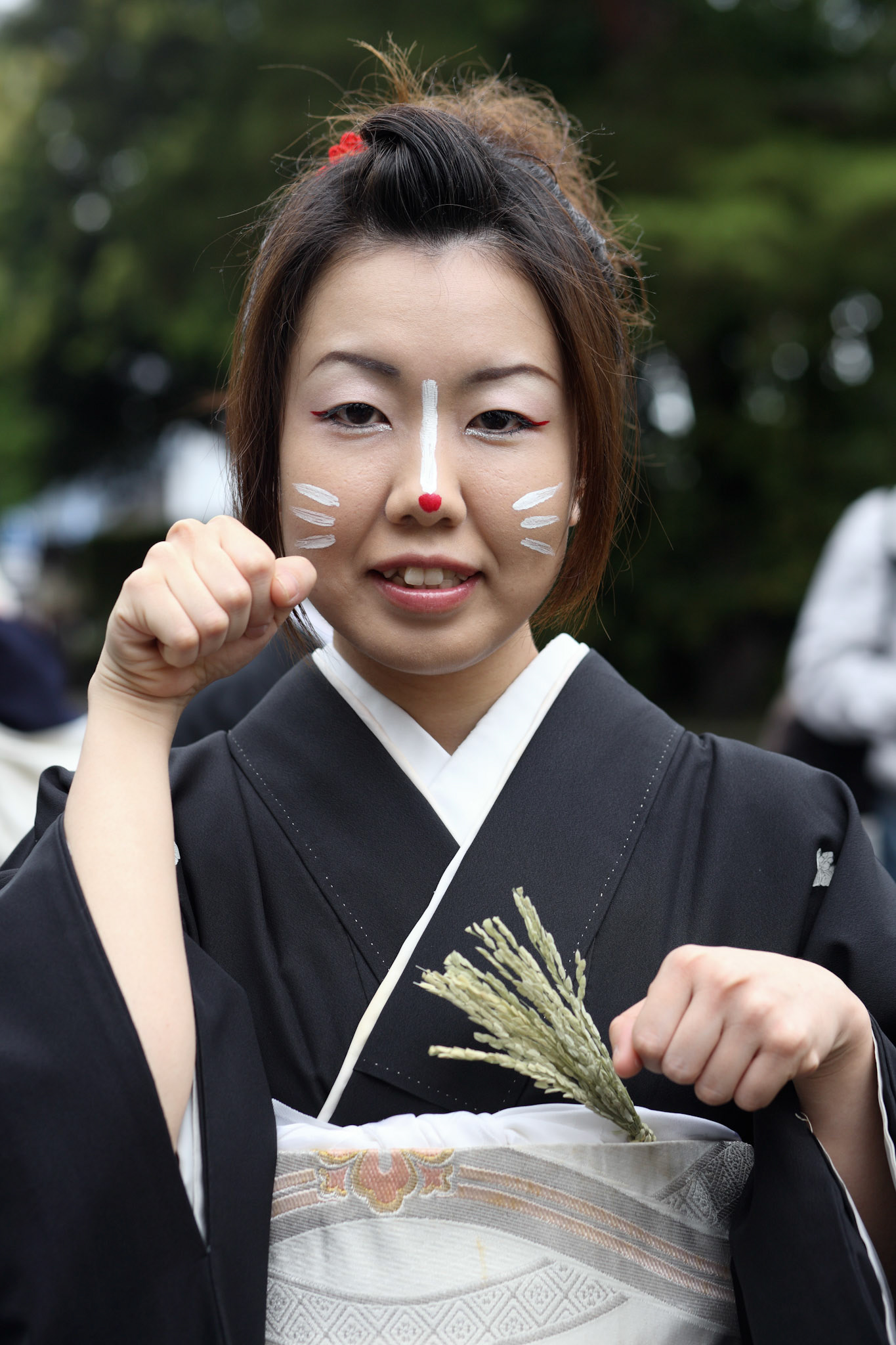 It hold the kitsune Hi Matsuri, which means Fire Fox Festival at Ise Shrine on 25 May 2008. Before starting the festival, People had gone and worshiped at Ise Shrine for safety. She was ready for posseion of the fox. (Travel)