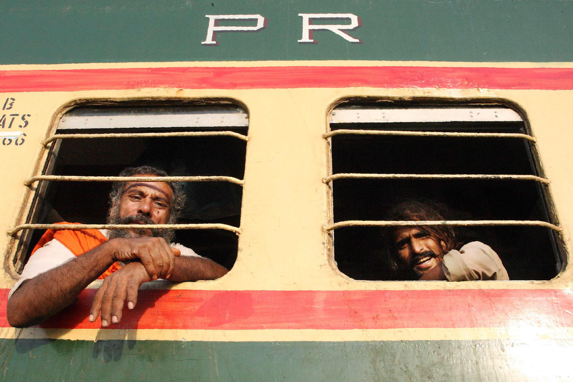 When train stopped at the station, there was such a hot inside of train for me... (Travel)