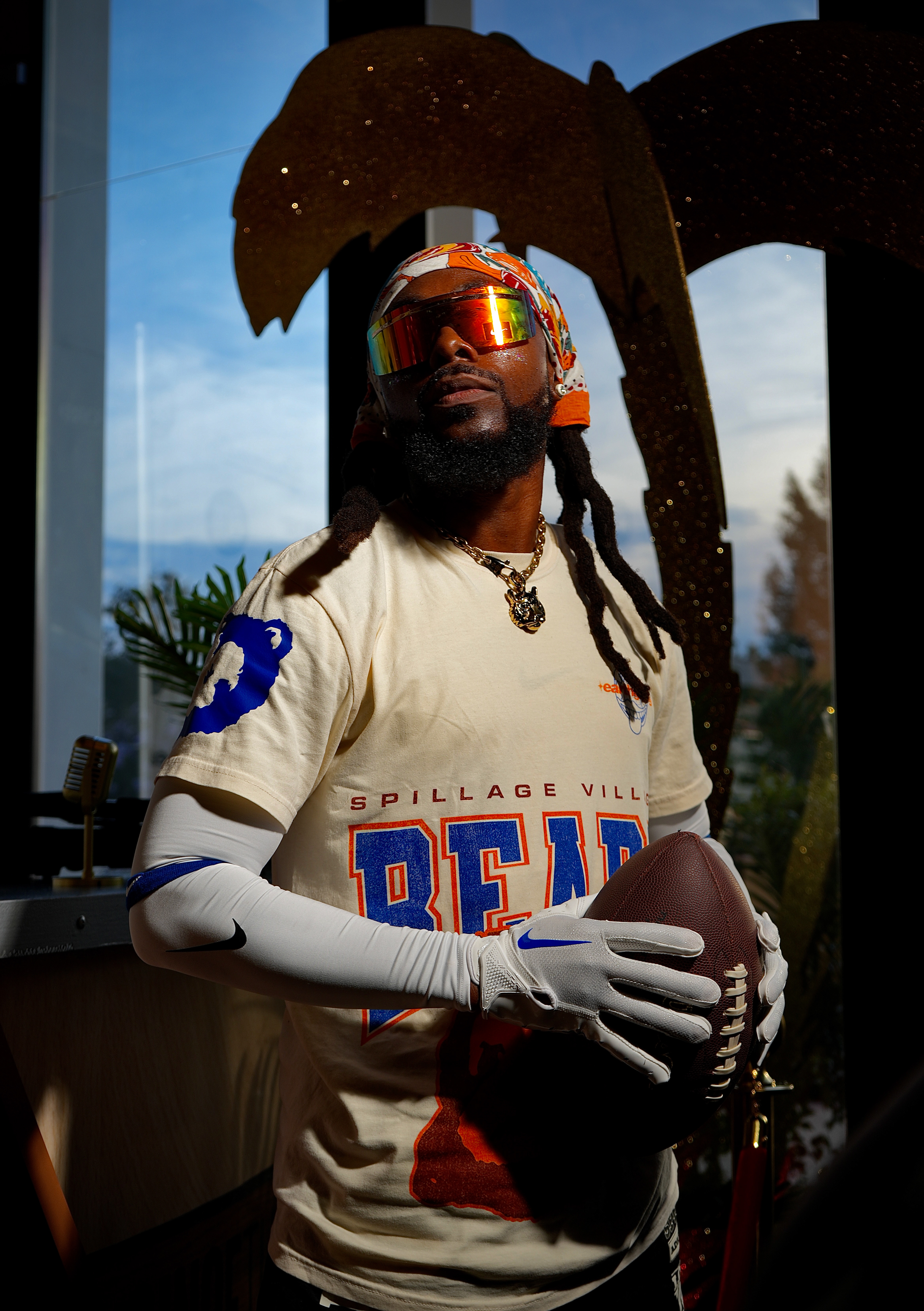 Music Artist: Johnny Venus (EarthGang)