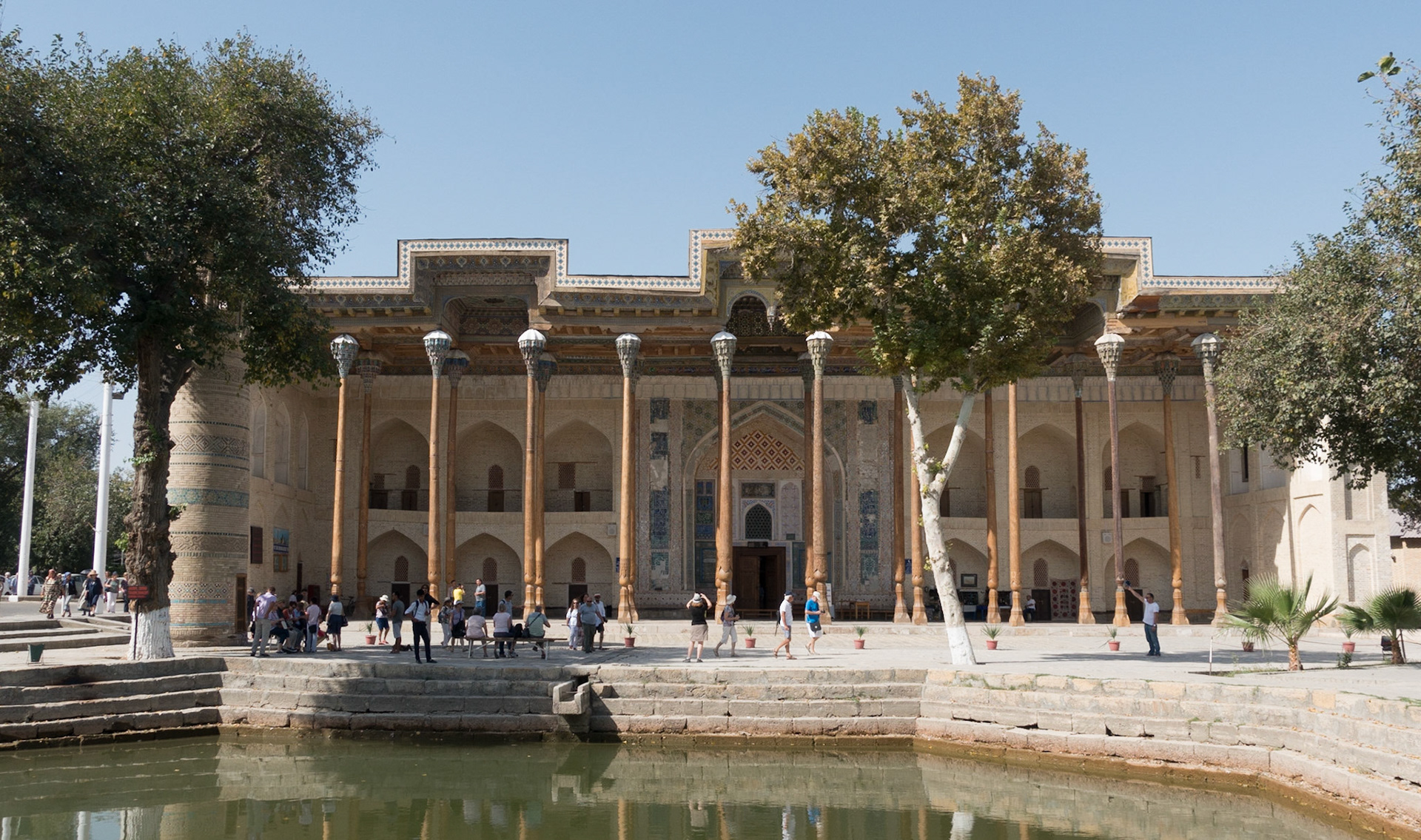 Bukhara:  Bolo Haus Mosque