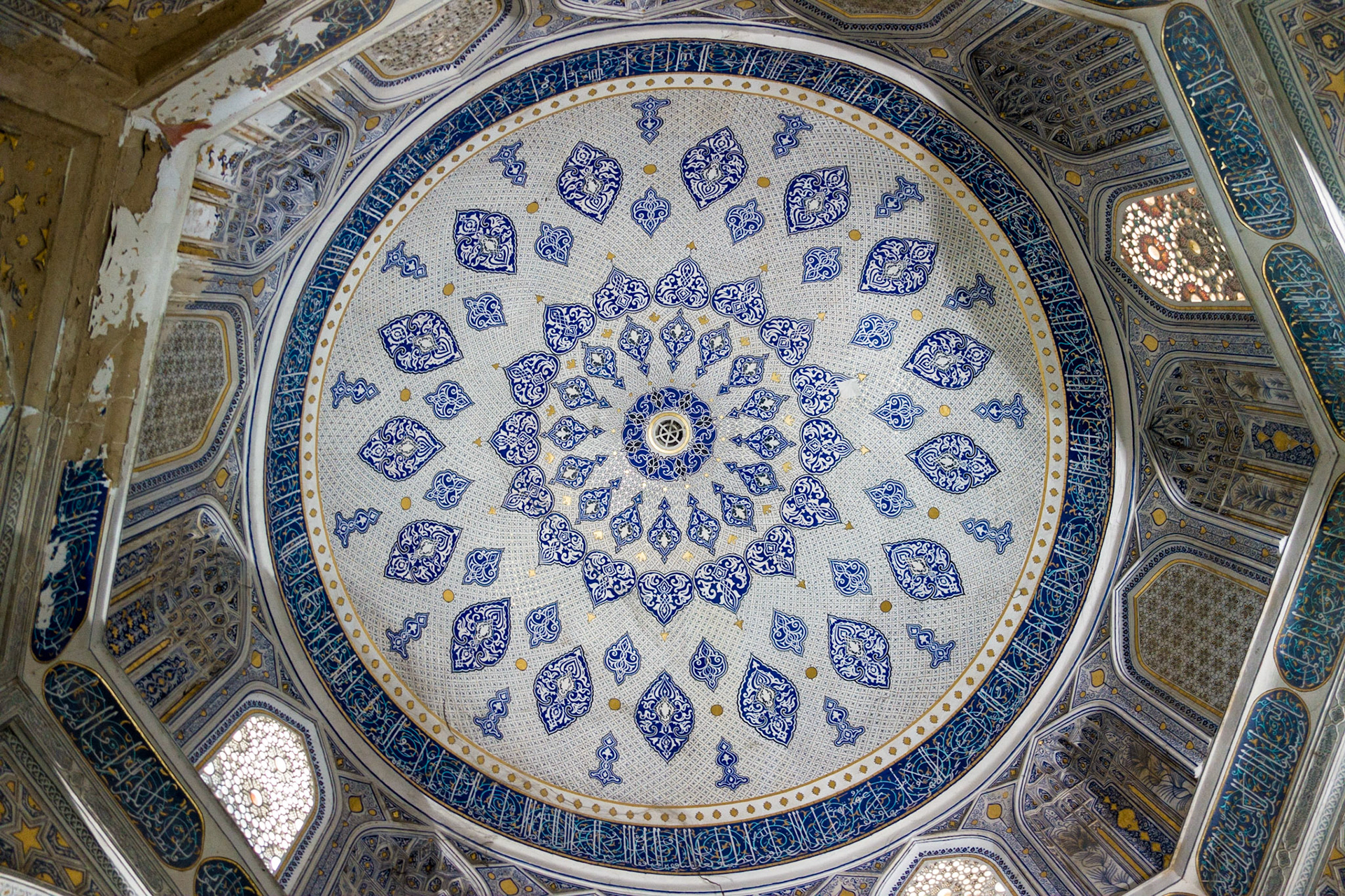 Samarkand: Shirin Beka Oka Mausoleum - built by Timur for his sister in 1385