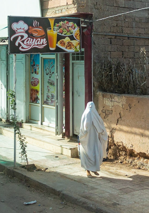 Ghardaia: Covered head to toe with just ONE eye showing