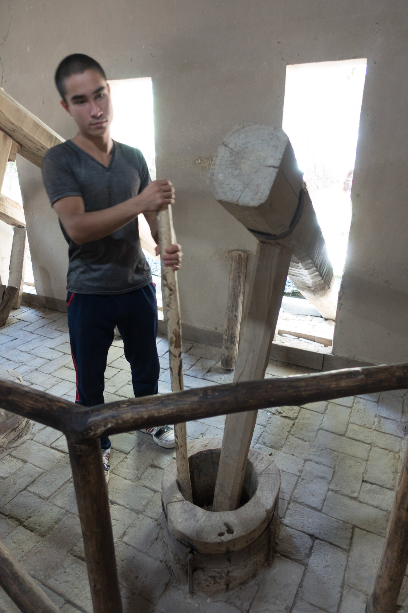 Samarkand: Koni Gil Paper Mill - pulping the bark with water powered hammer.