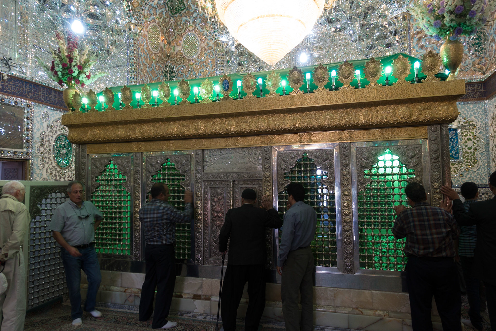 Qazvin: Imamzadeh-ye Hussein - shrine to the son of the 8th Imam