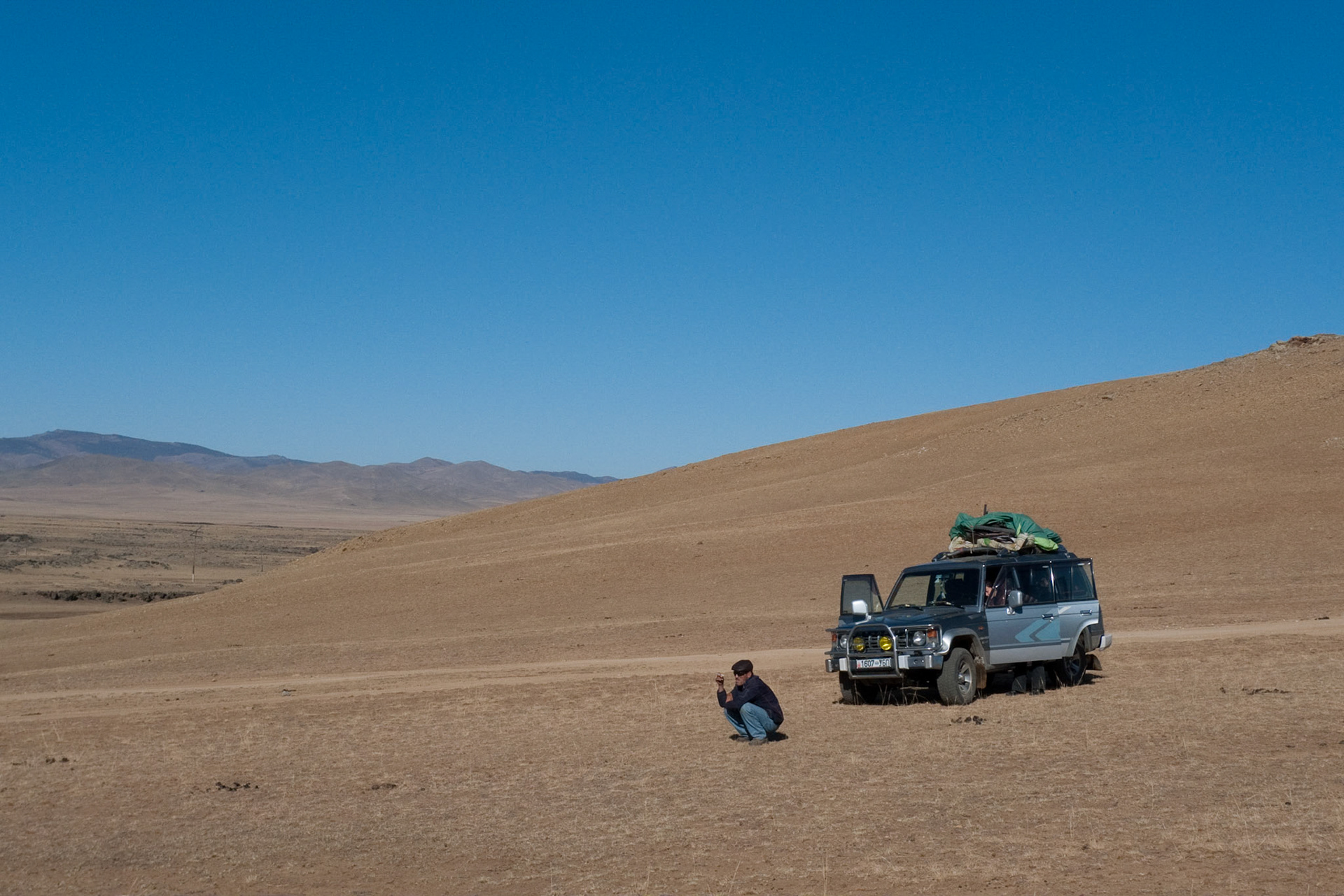 Day 3 : Harhorin to Hyatrun - our Driver Tsogoo