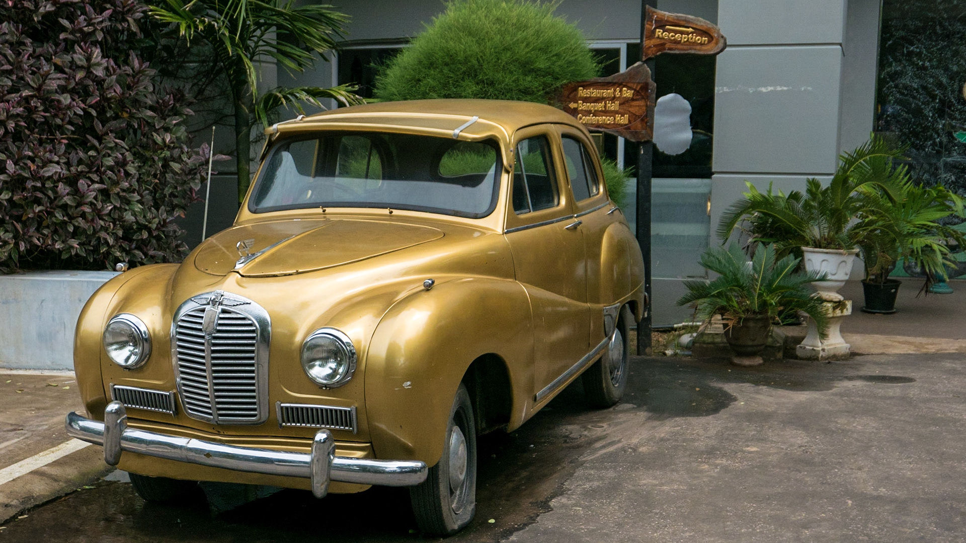 Jaffna: Austin A7