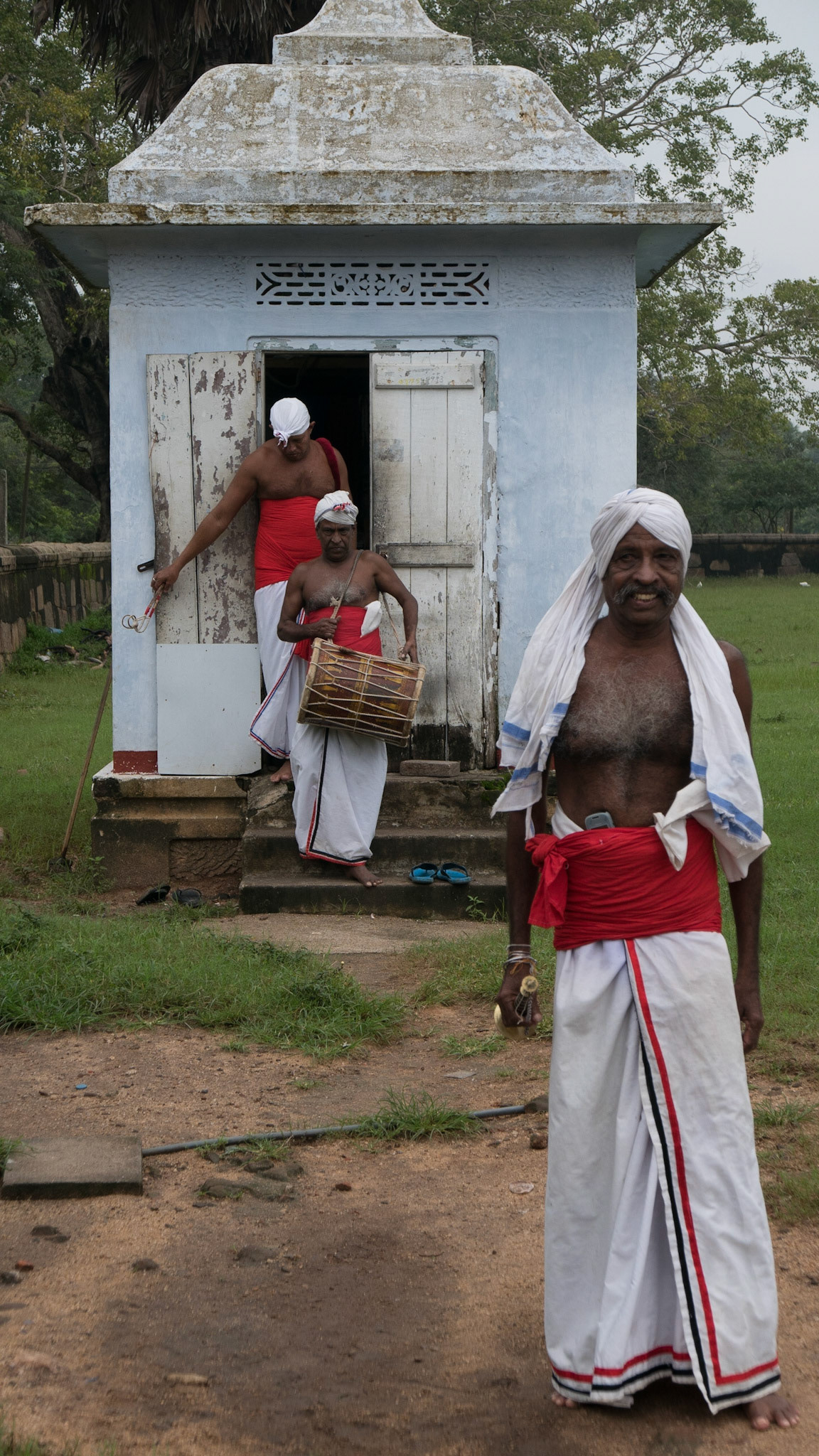 Anuradhapura: Temple Musicians