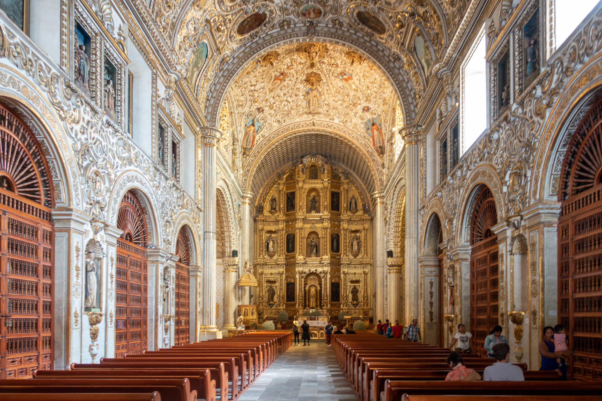Oaxaca: Inglesia de Santa Domingo