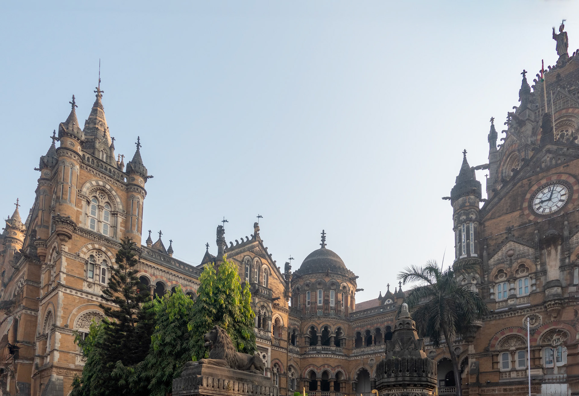 Mumbai: Central train station