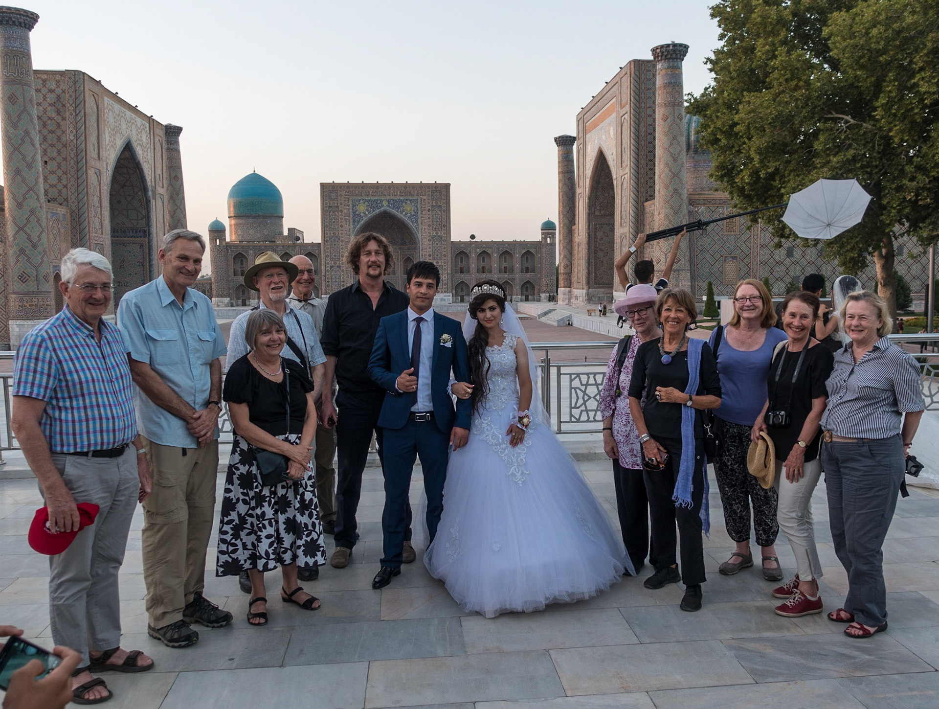 Samarkand: Registan - joining a wedding photo shoot