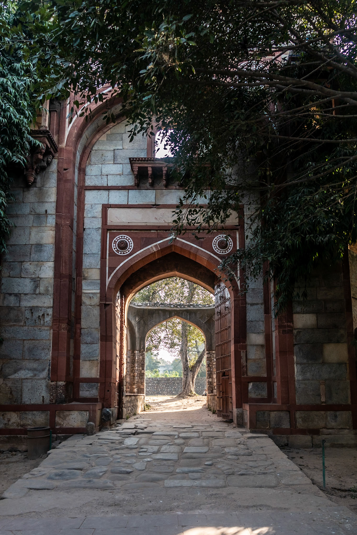 Delhi: Arab Sarai Gateway