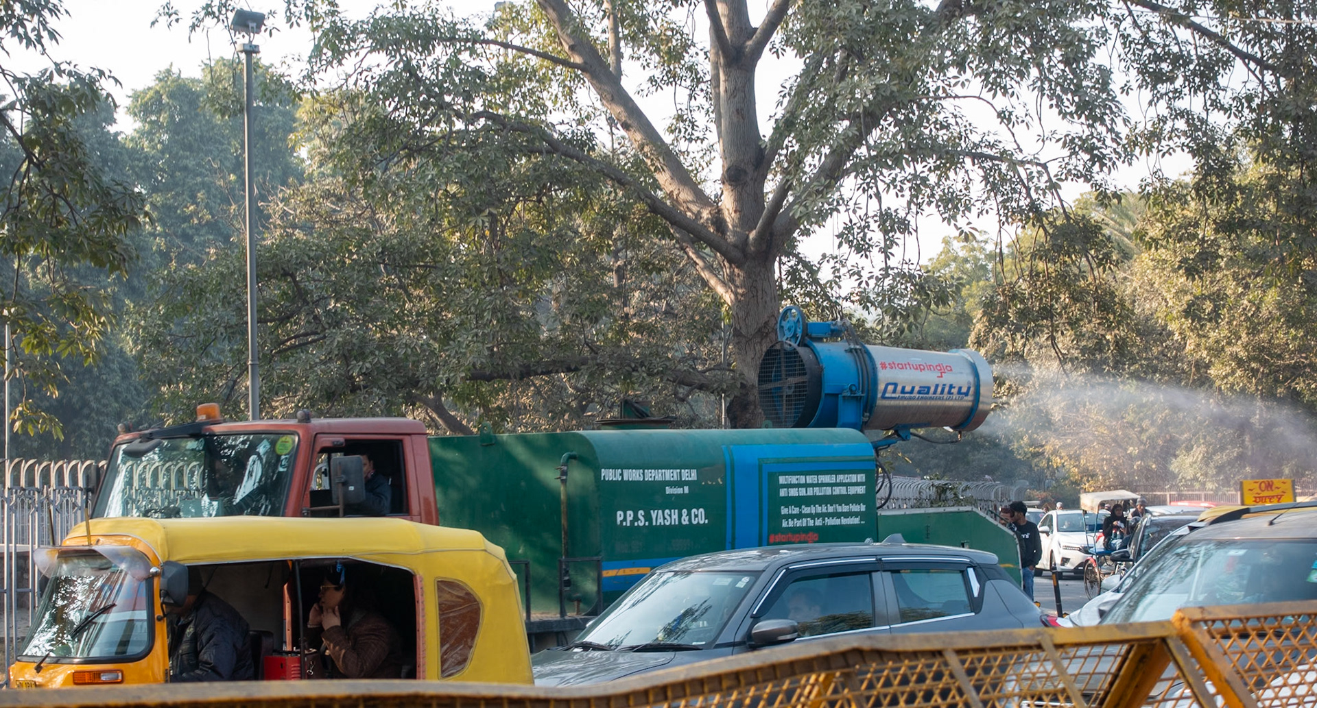Delhi: Anti-Polution water spray