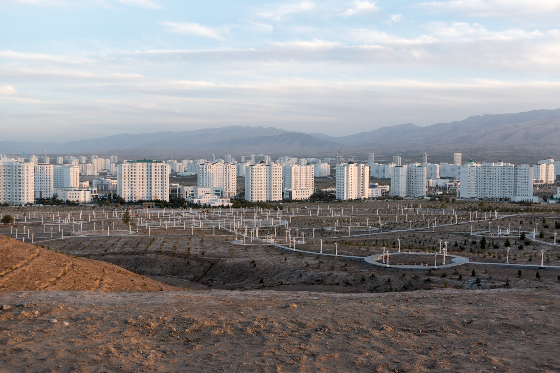 Ashgabat:  Apartments (marble)