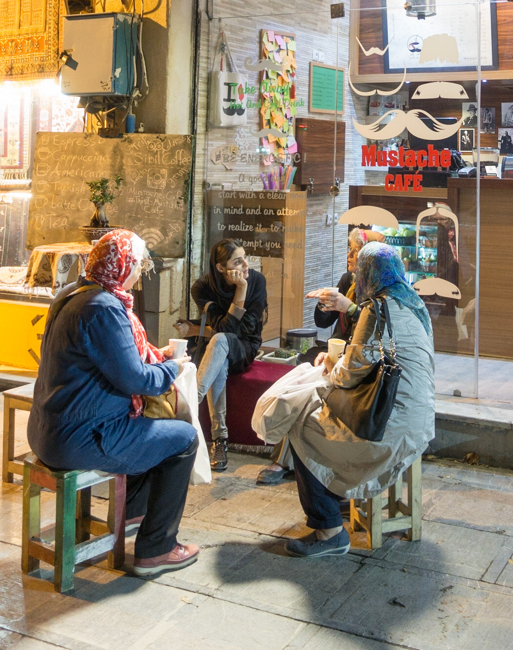 Isfahan: 2nd Espresso - Quizzing a local