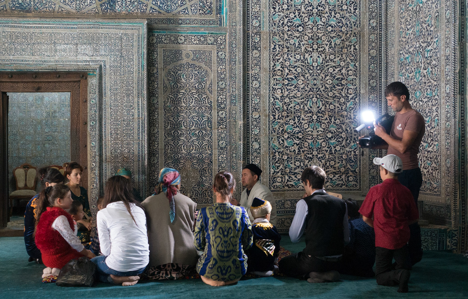 Khiva: Mausoleum of Pahlavan Mahmud - 7  yo boy birthday prayers