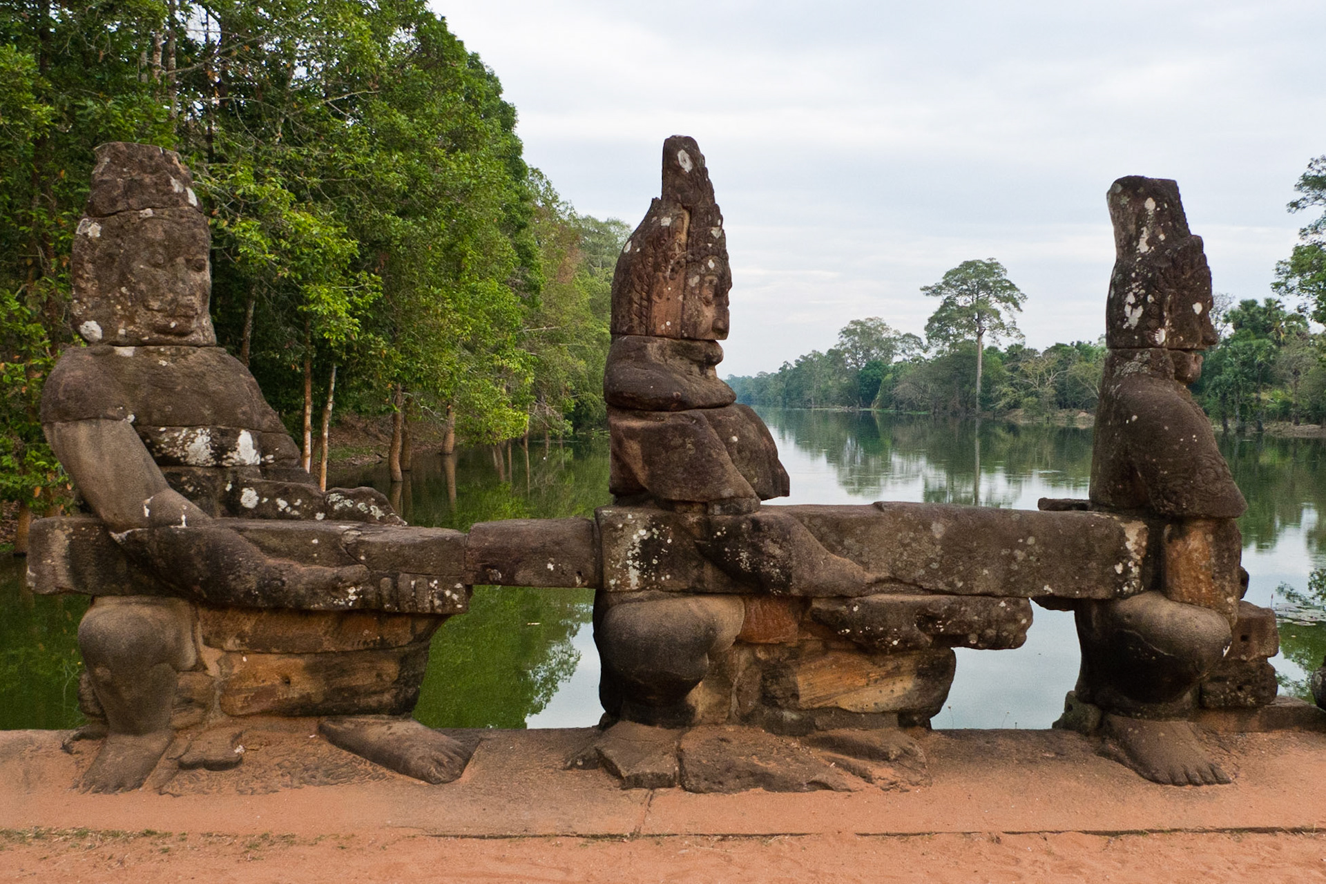 Bridge to Preah Khan: Guardians