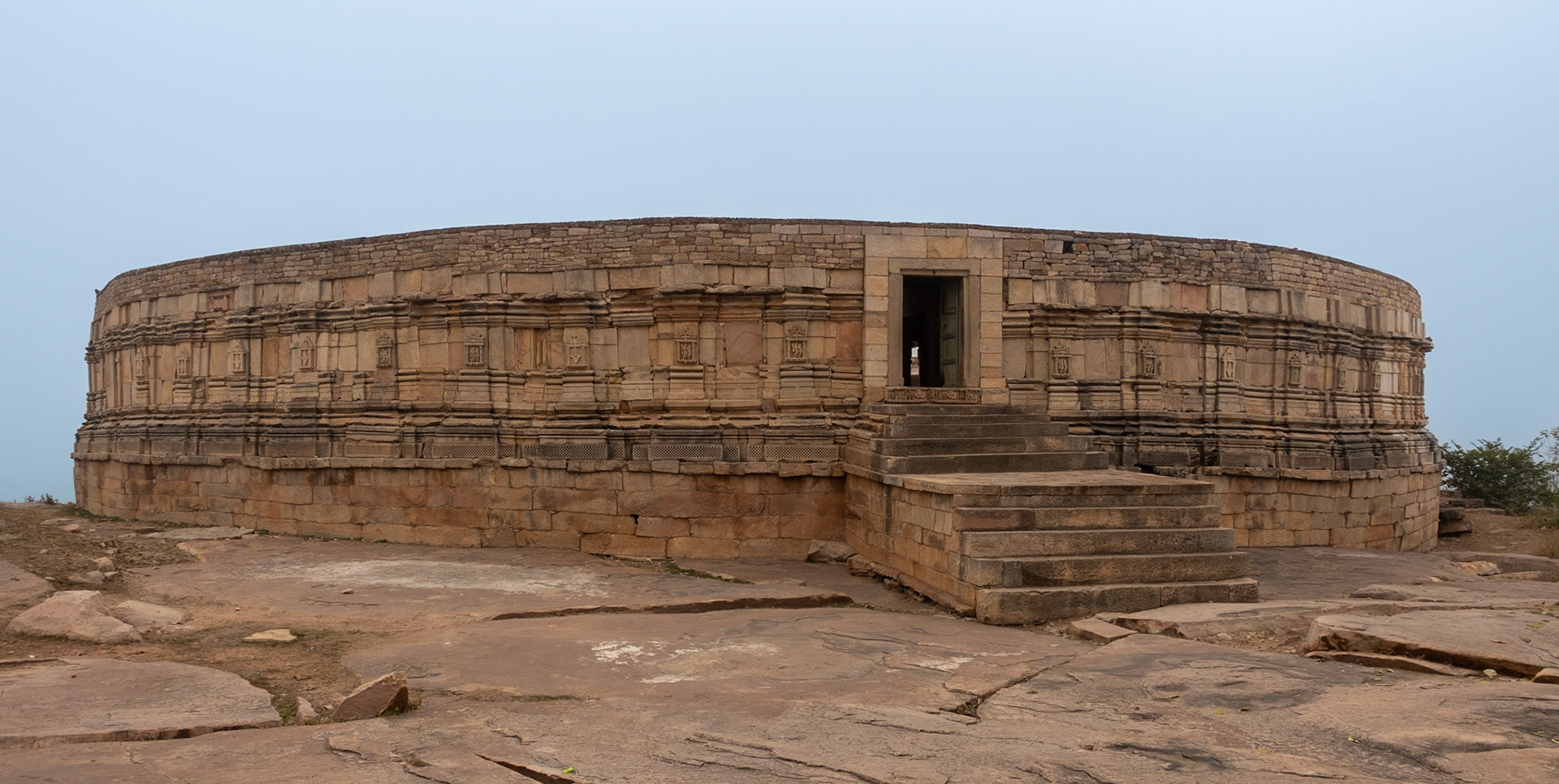 Mitaoli: Yogi Temple 11c