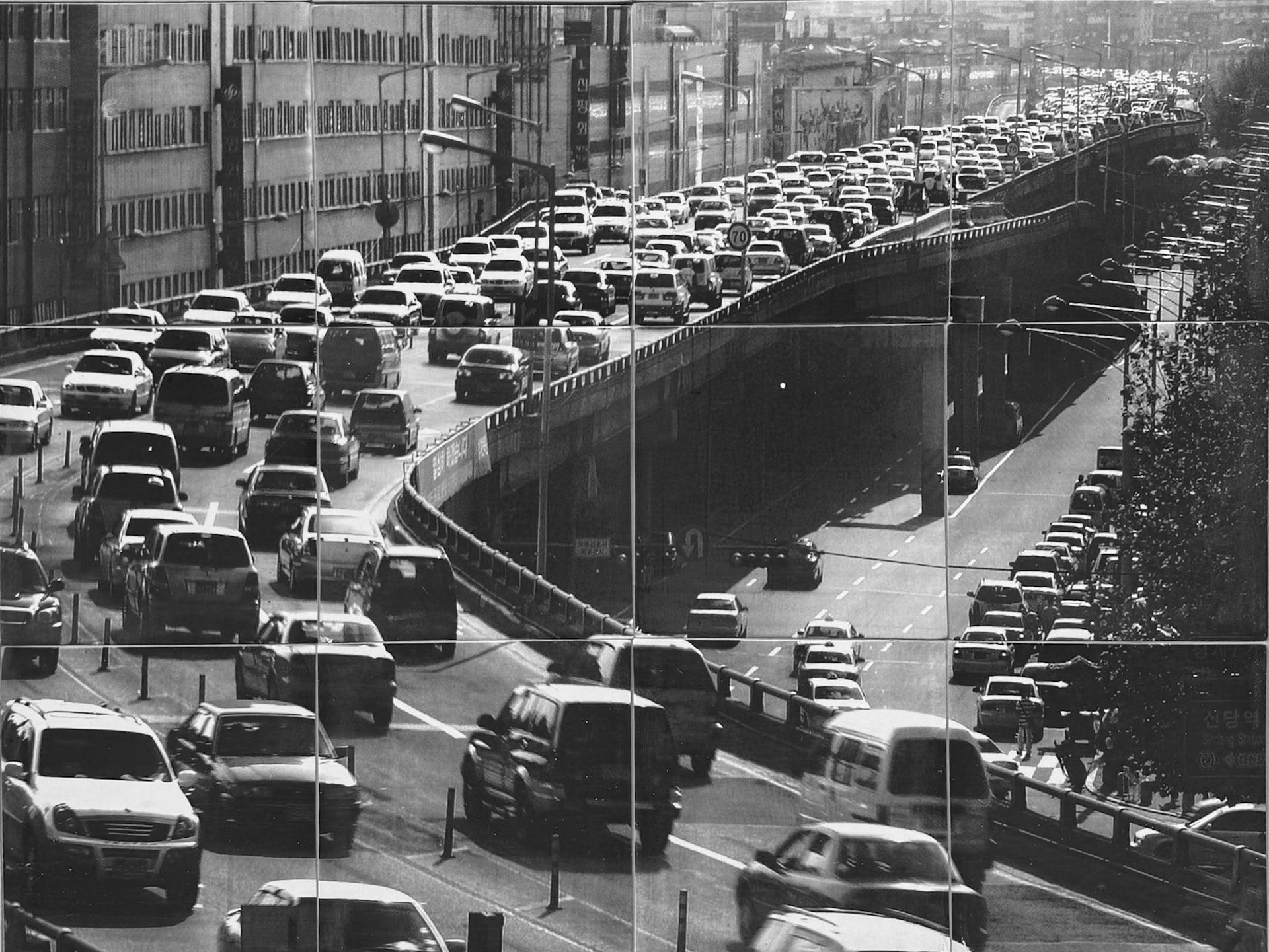 Seoul: Cheonggyecheon  Stream - BEFORE