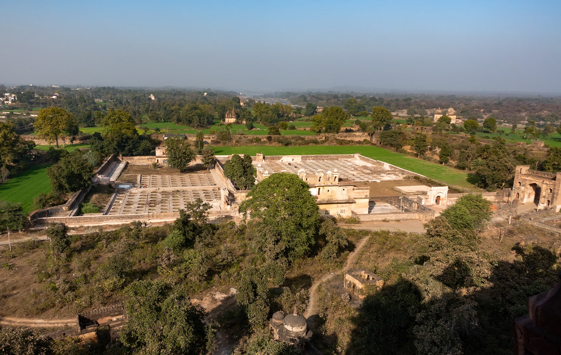 Orcha: Phool Bagh - gardens