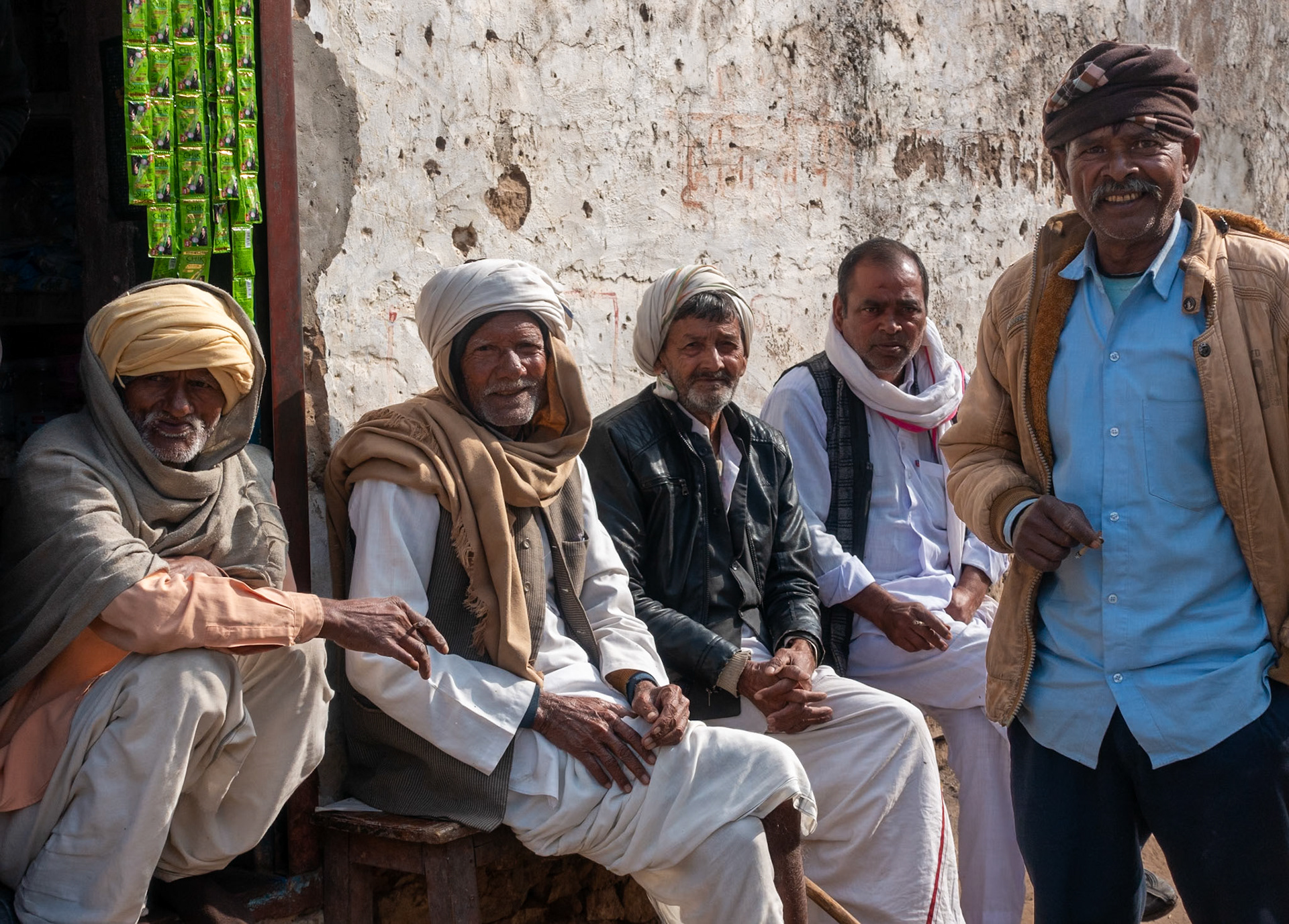 Saportra: Village walk