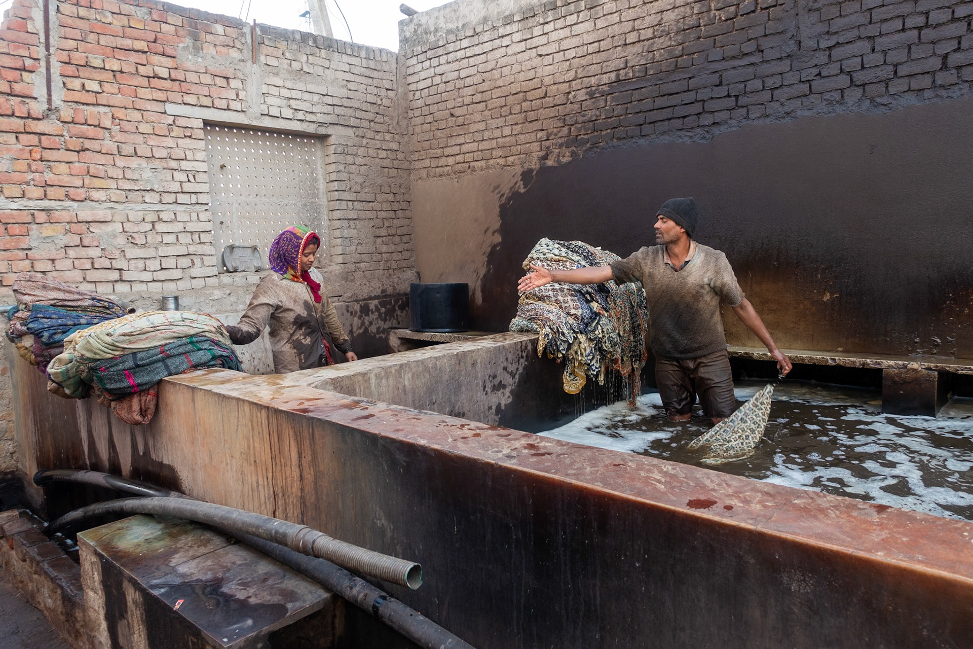 Jaipur - Bagru: Washing between dyeing