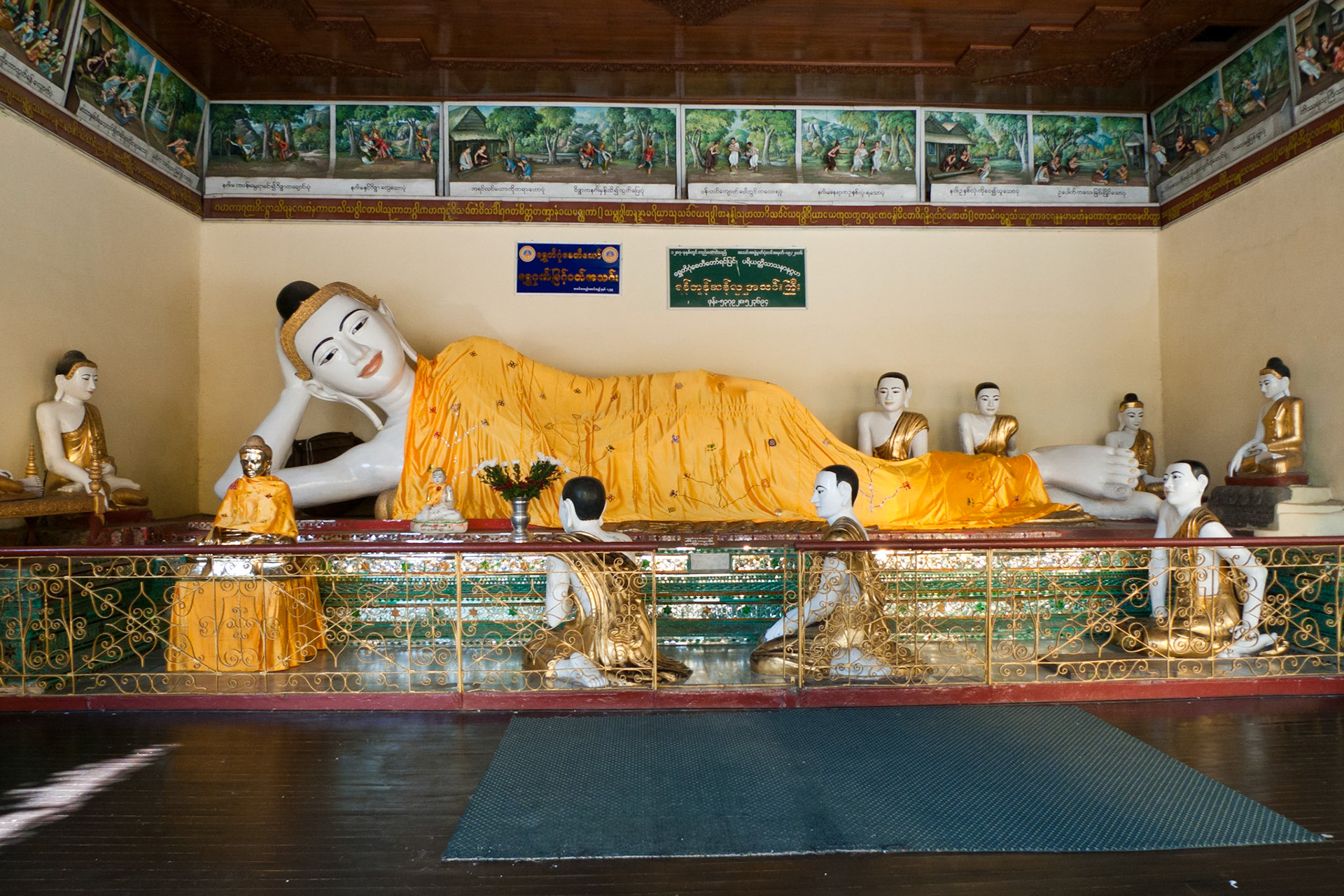 Yangon: Shwedagon Pagoda