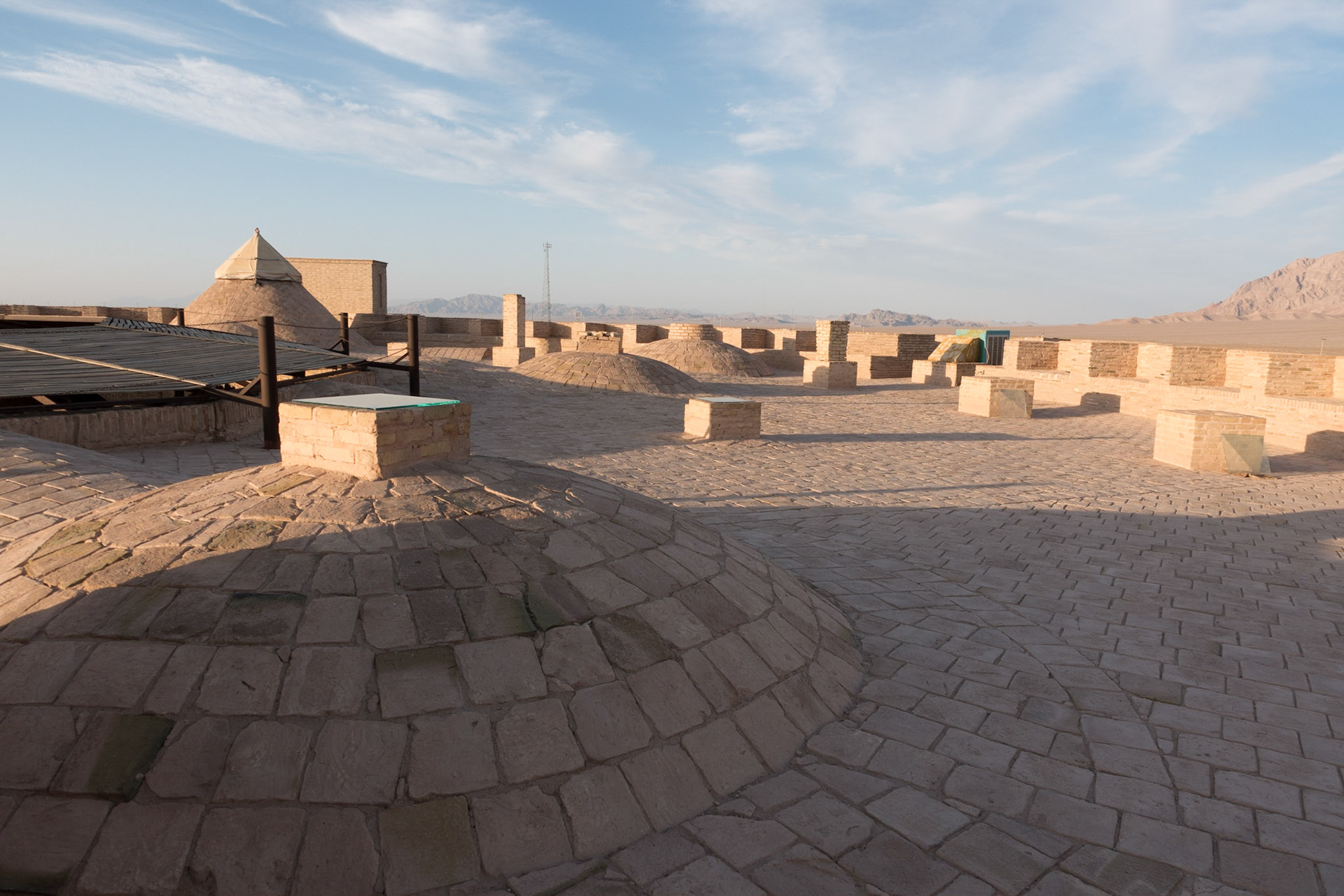 Zeyn-od-Din: Caravanserai Roof