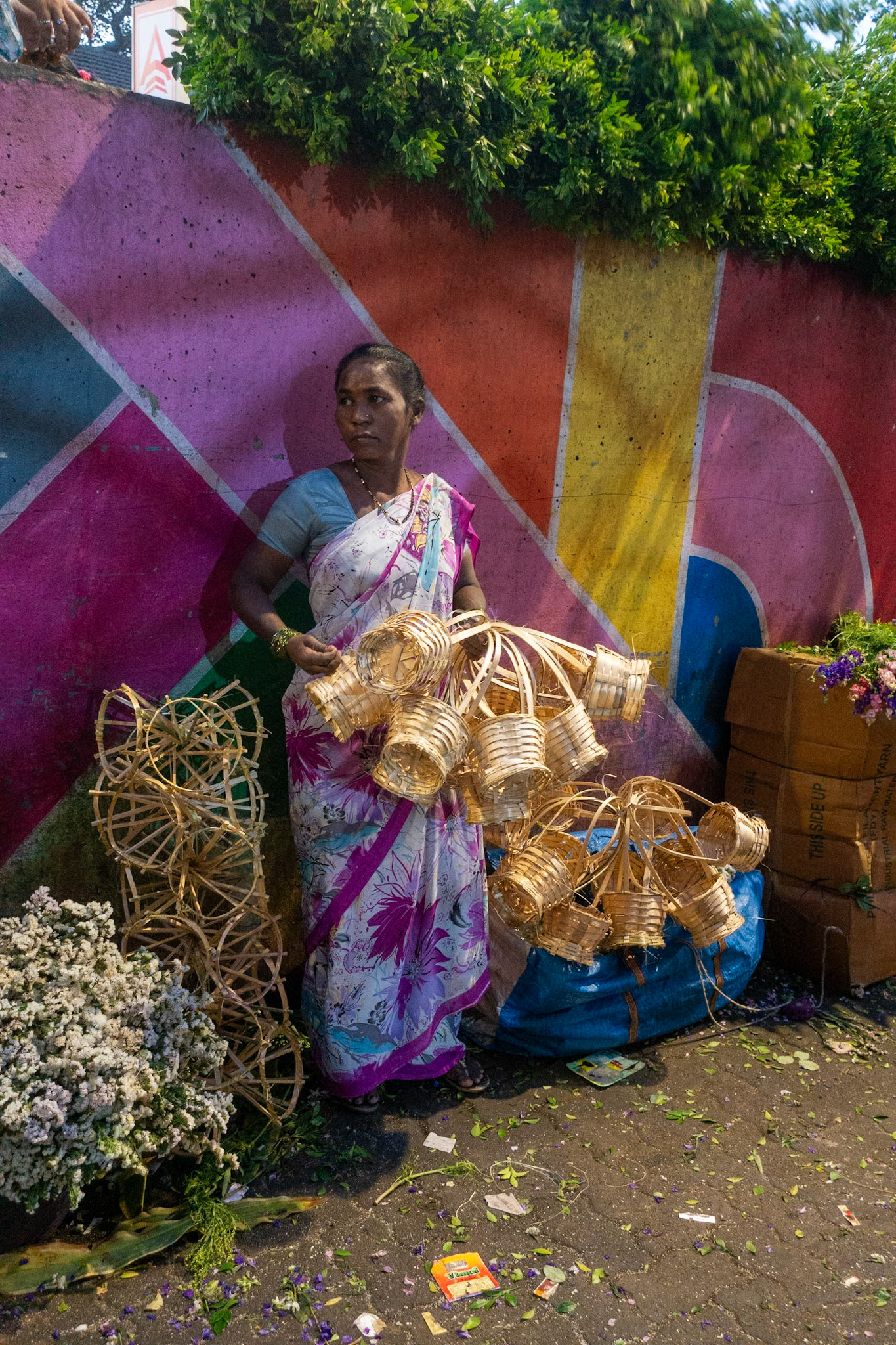 Mumbai: Morning flower market