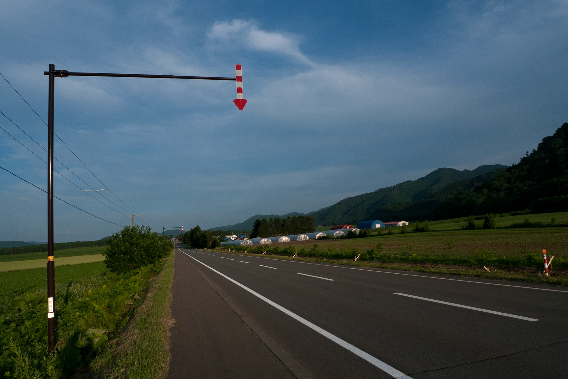 Abashiri to  Lake Kussharo:  Road indicators for snow.