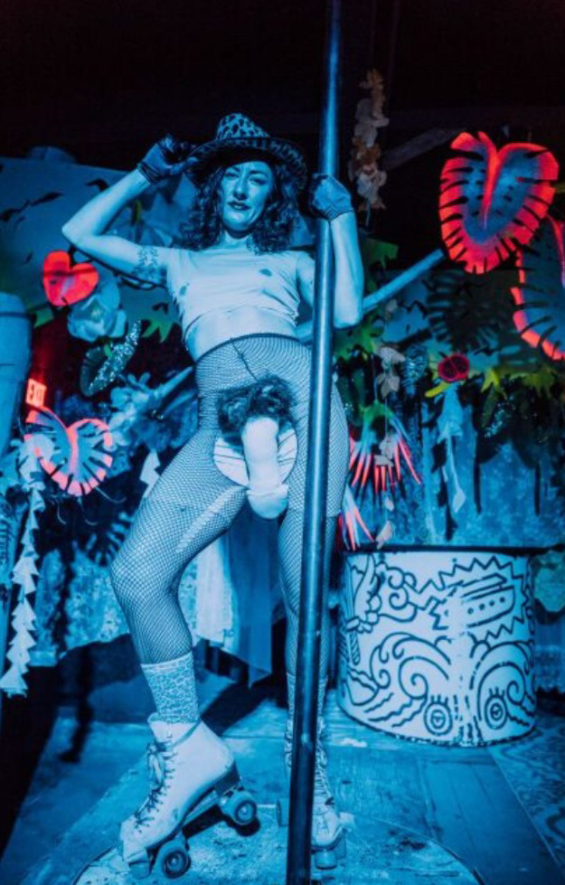 Brooke Sauvage fashion and performance 2017