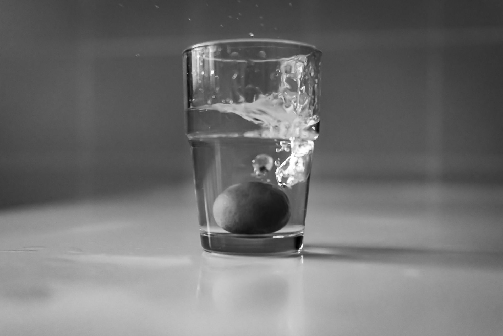Stayhome Black and White series