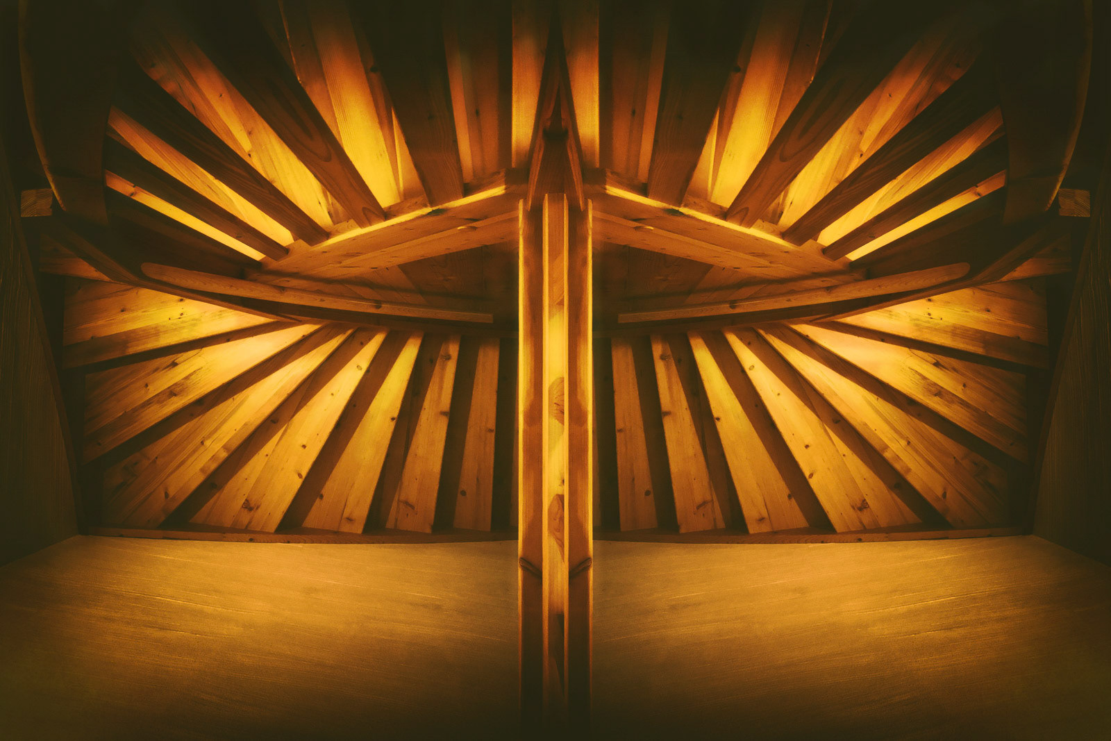 A wonderful architectural indoor floor made in an austrian chalet inspired me for this artwork called 'Phönix'.

The picture was made with iPhone 7 (LR App in Raw) and post processed with Photoshop cc.