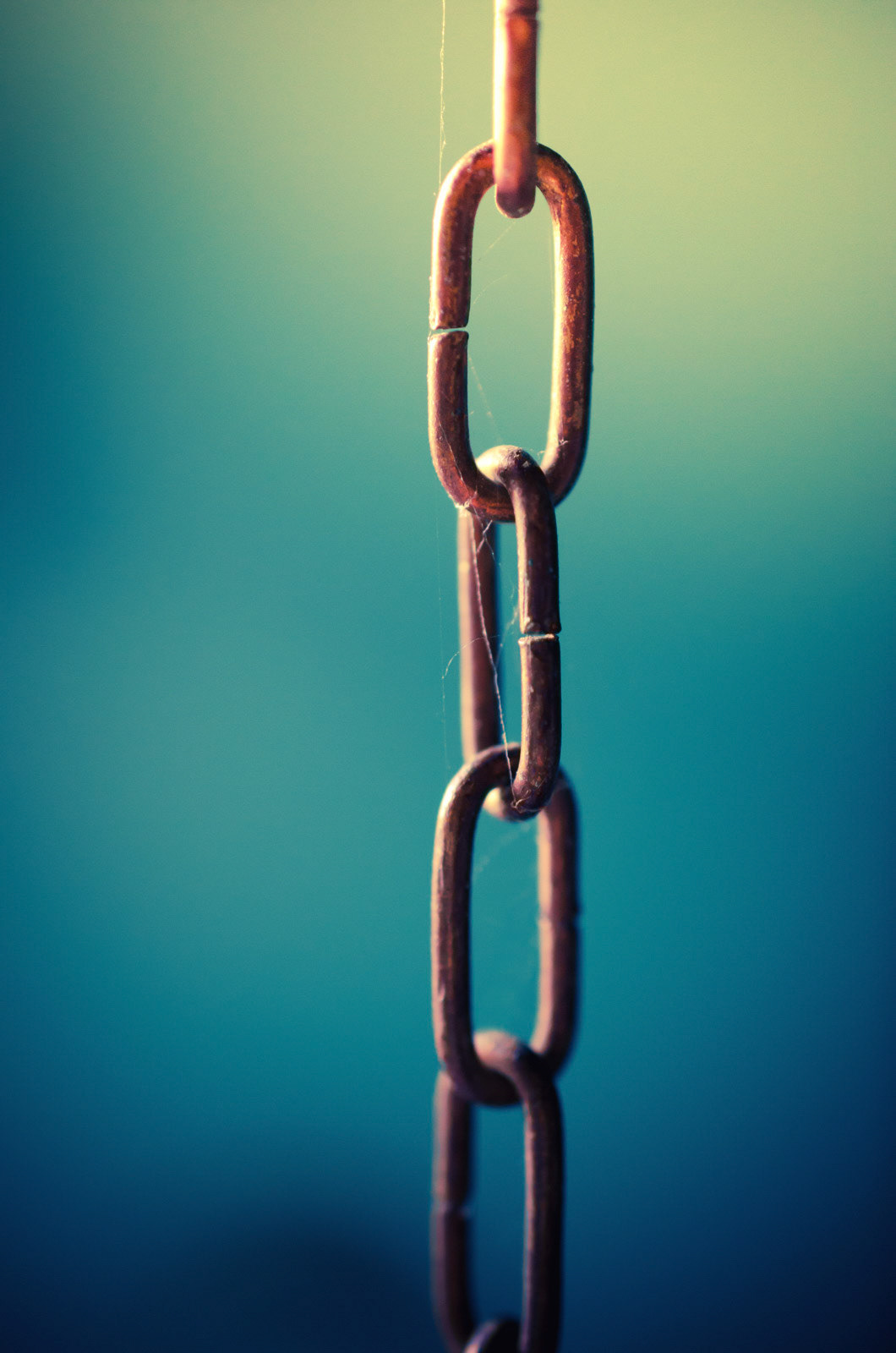 Are you chained to your daily life? After some weeks of vacation, I see for myself how fast you are back in the normal routine of life. Good on the one hand, but if you burst the chains you can see interesting new things and find new ways.