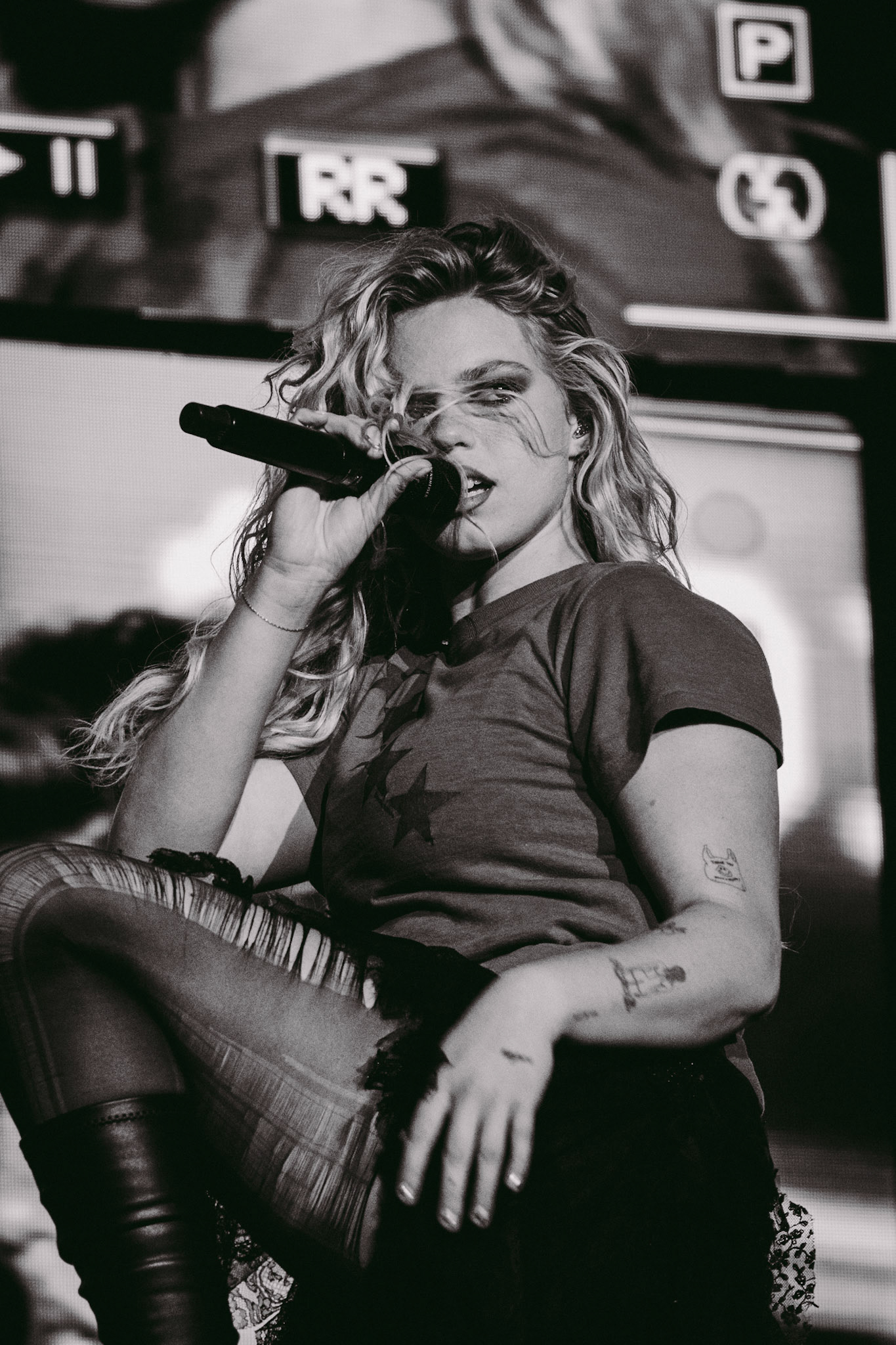 renee rapp | all things go