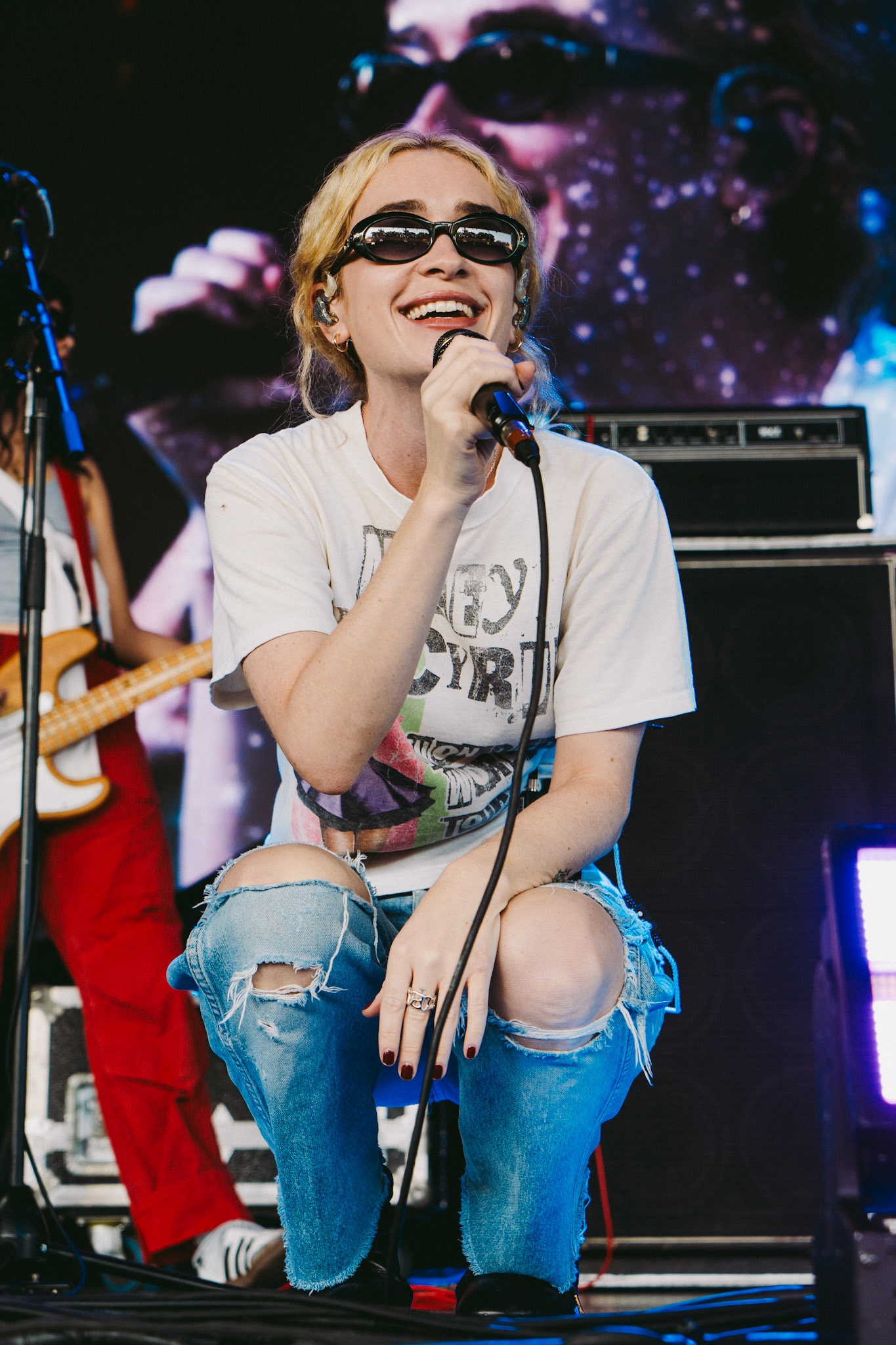 blondshell | all things go