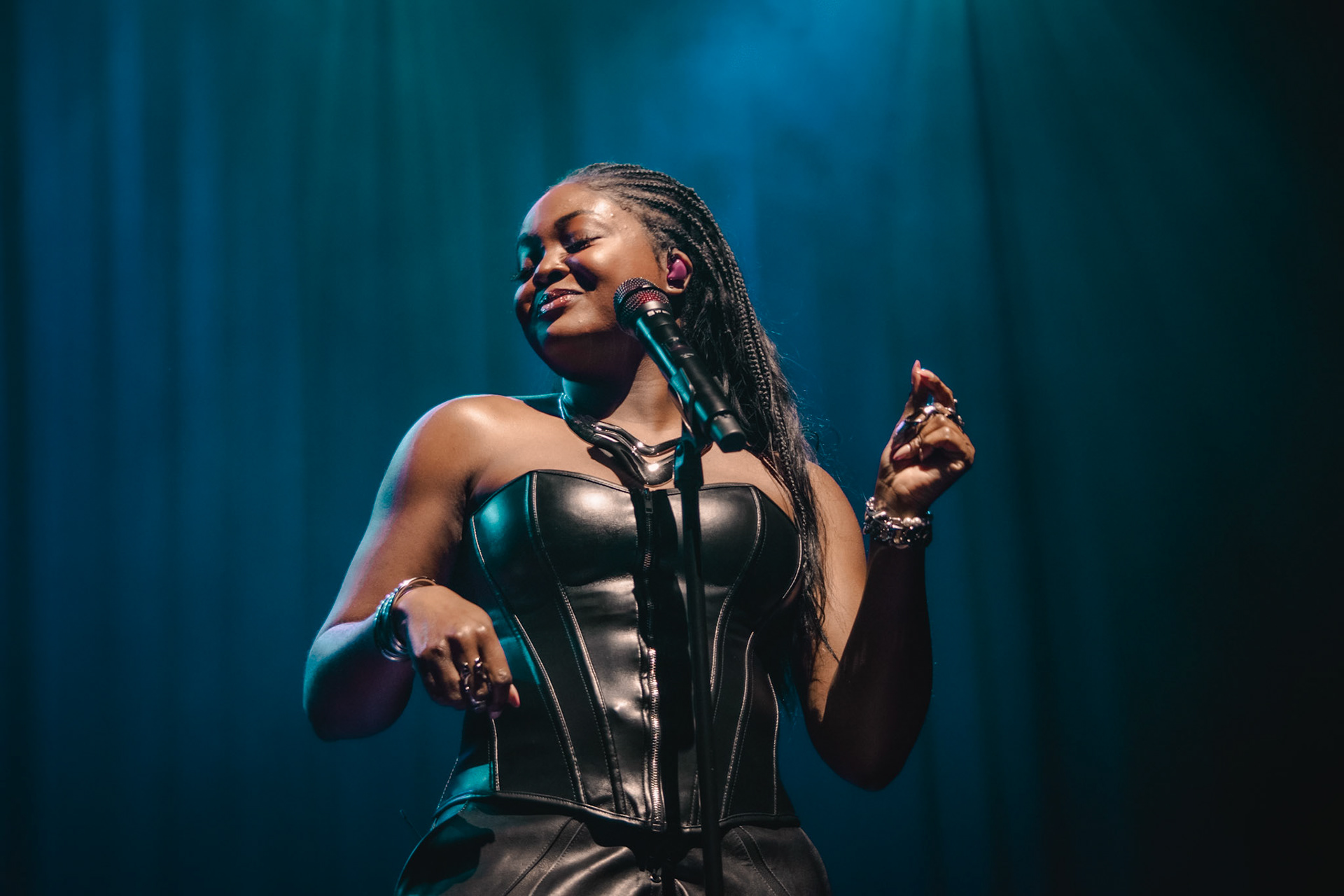 aqyila | february 19 2025