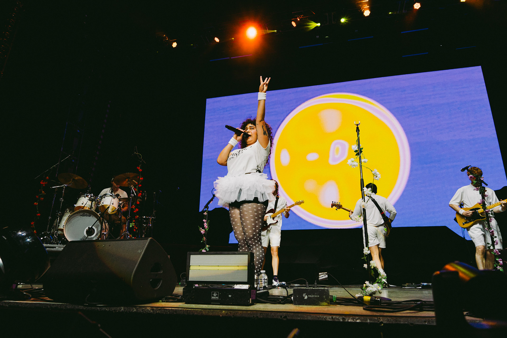 remi wolf | all things go