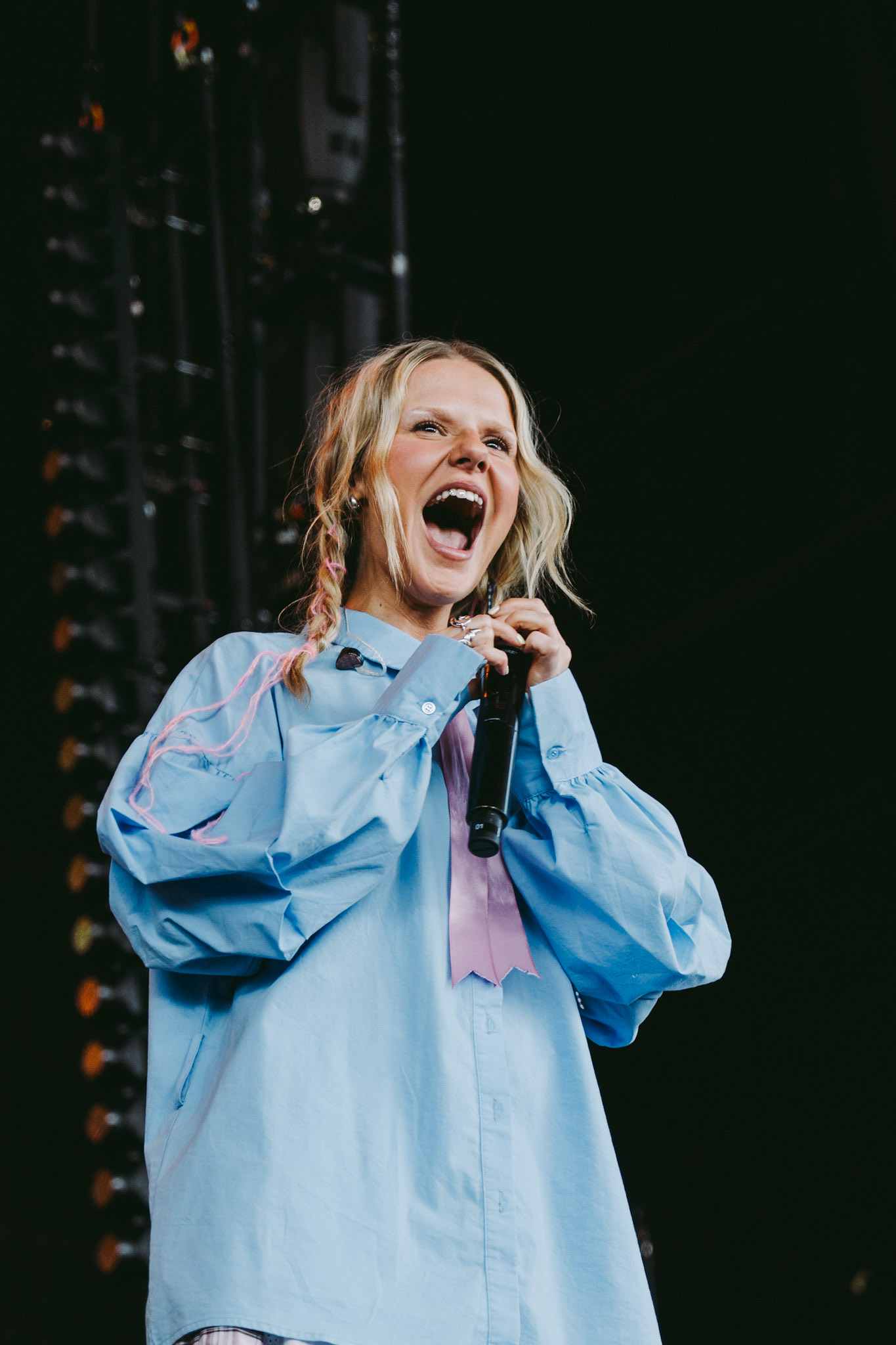 elio | all things go