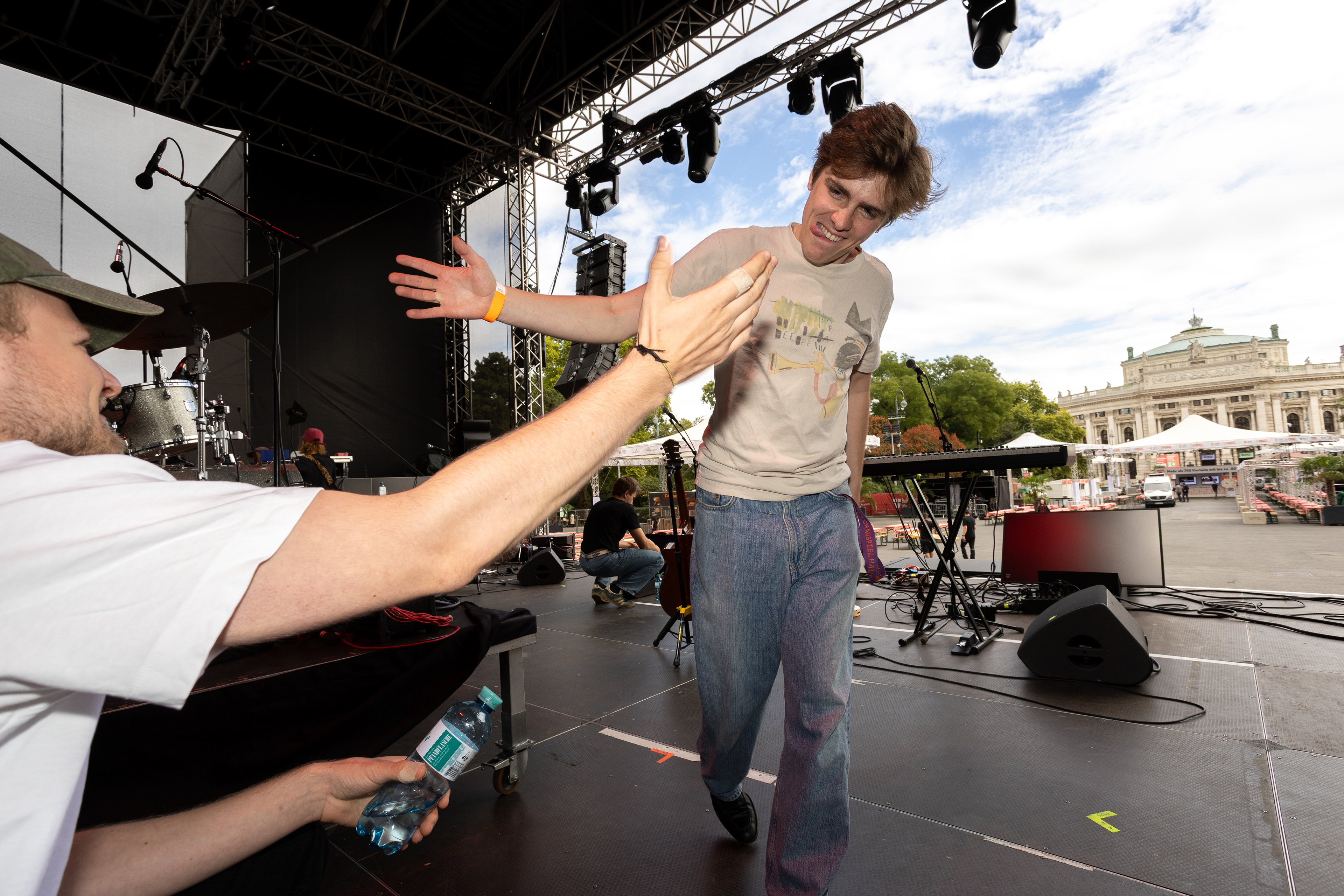 Lusterboden @ Wien Liebe Festival, Rathausplatz 23.05.2025