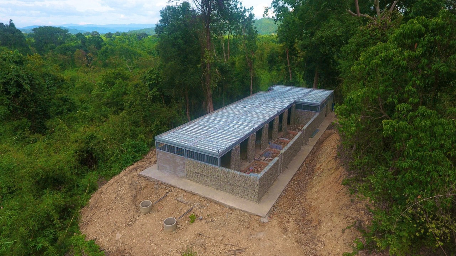 BIRD VIEW ON THE BEAR HOUSE