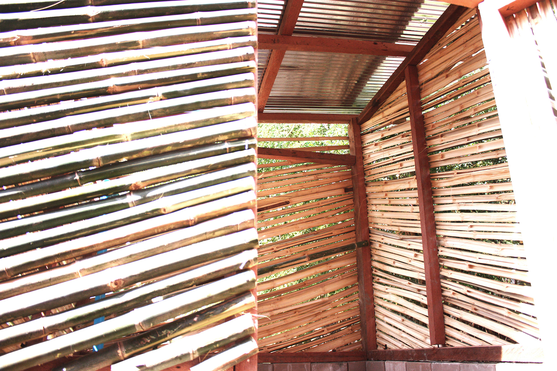 BAMBOO CLADDING OF THE LATRINE