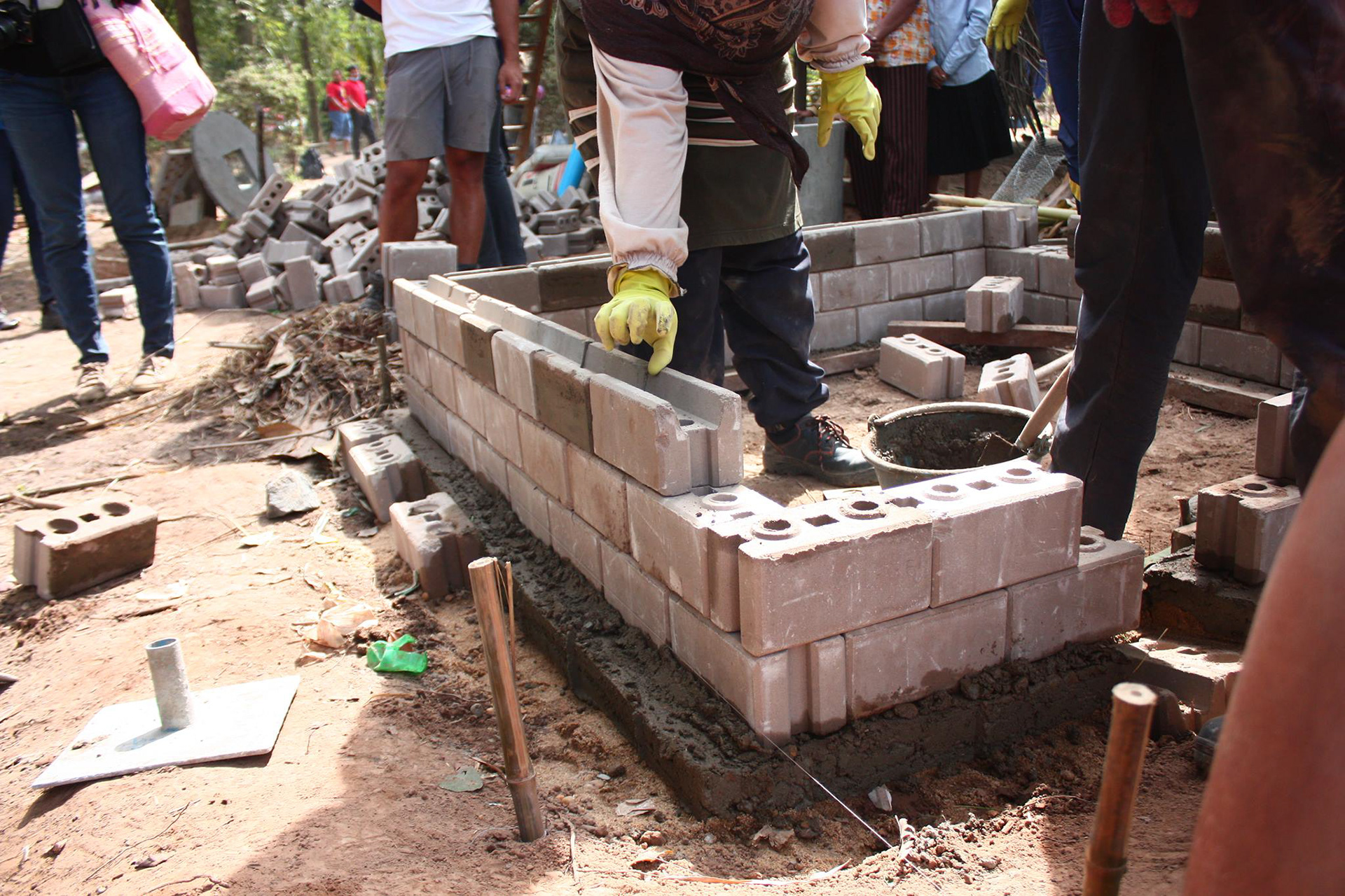 INTERLOCKING COMPRESSED BLOCKS
