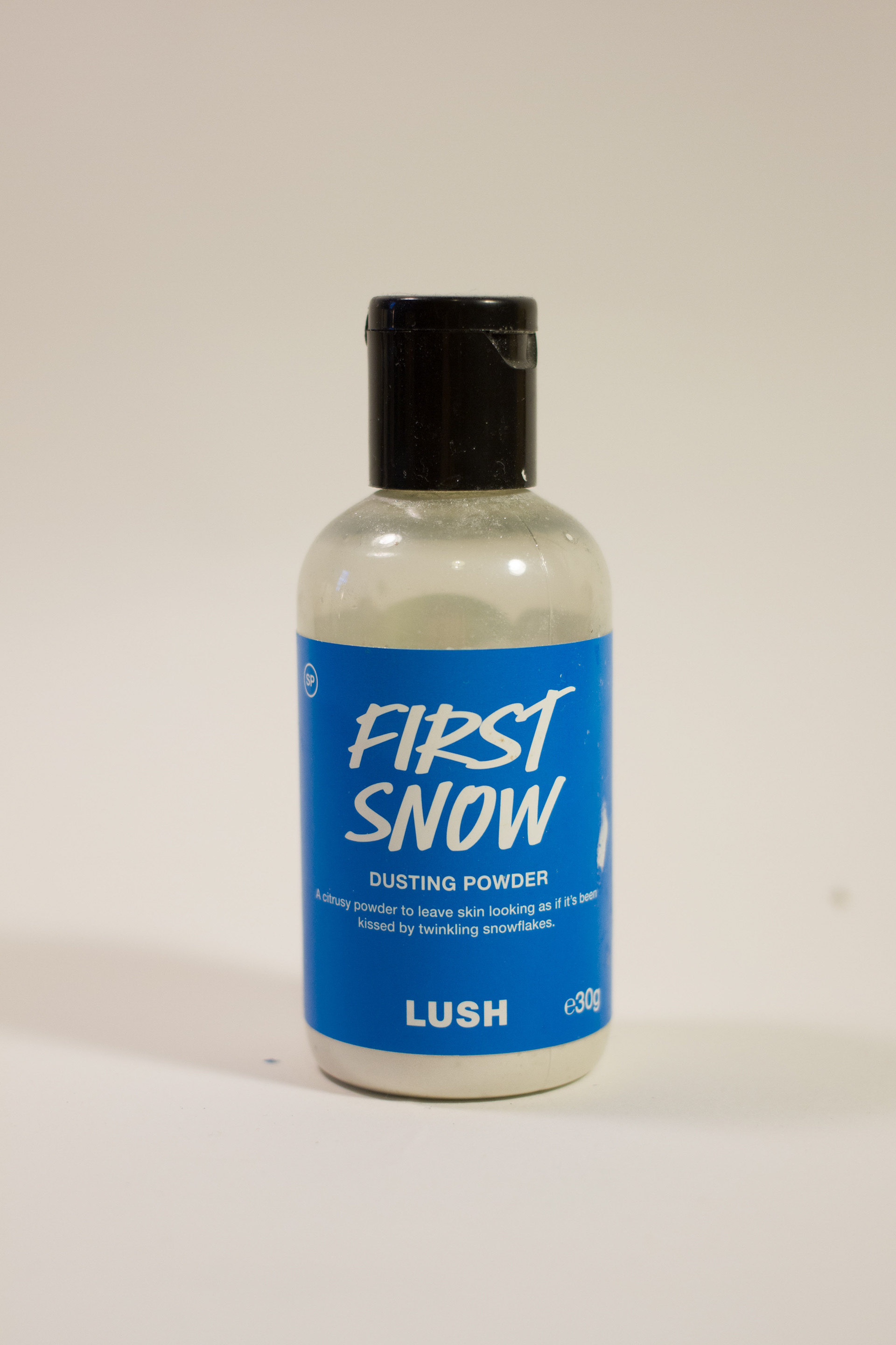 Lush bath powder