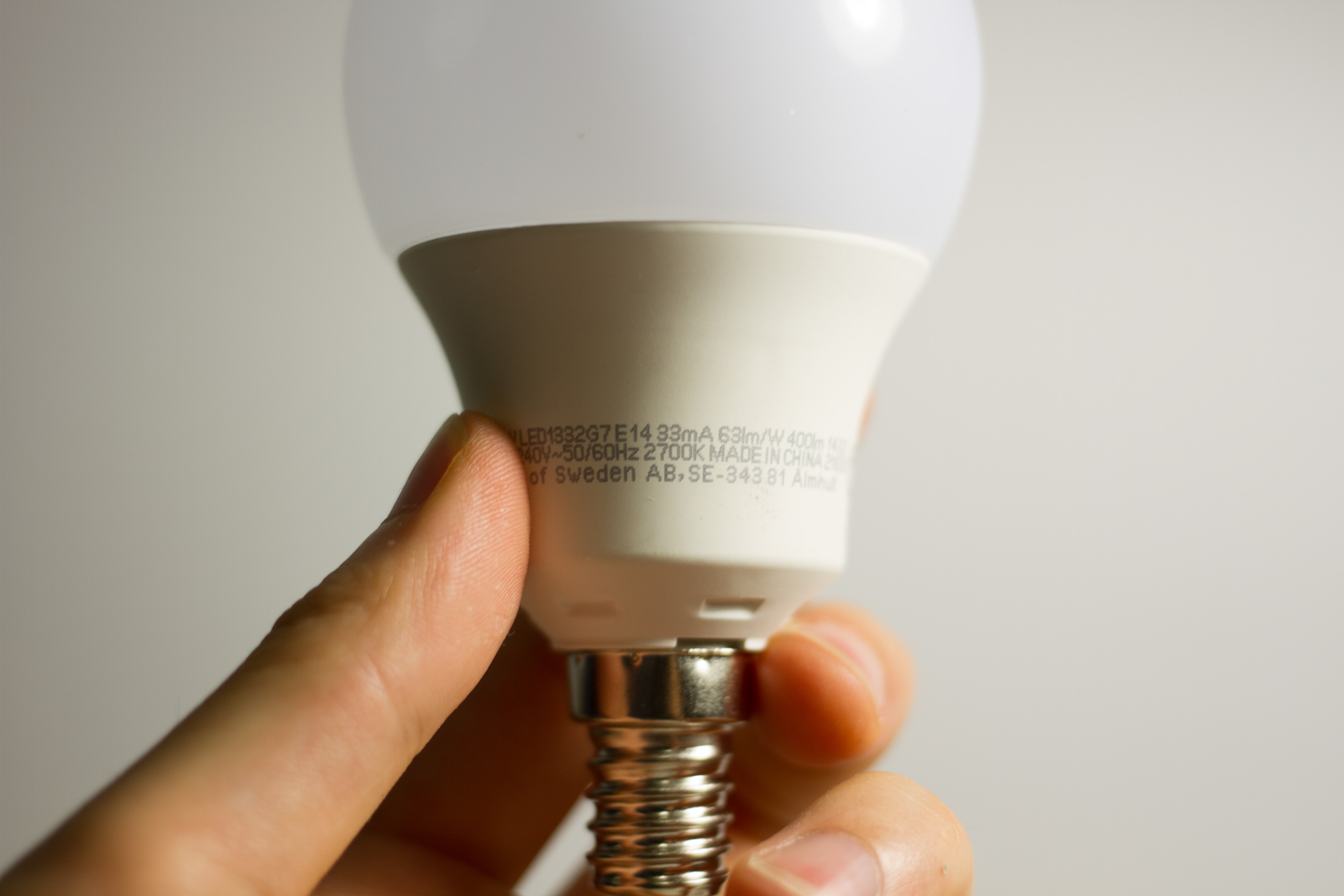Check white balance of bulb