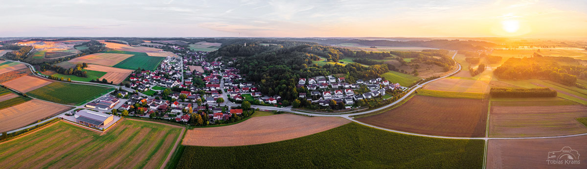 Sonnenaufgang - Mettenbach 2023