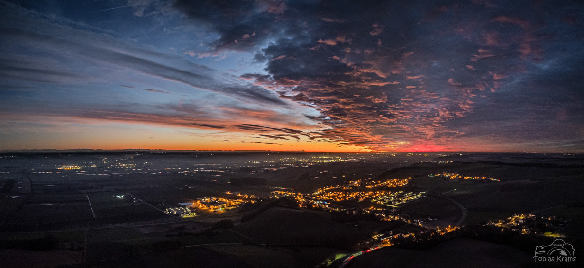 Sonnenuntergang über Weng 2023