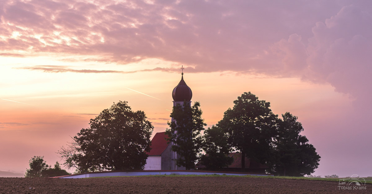 Sonnenaufgang über Sankt Wolfgang - Essenbach 2021