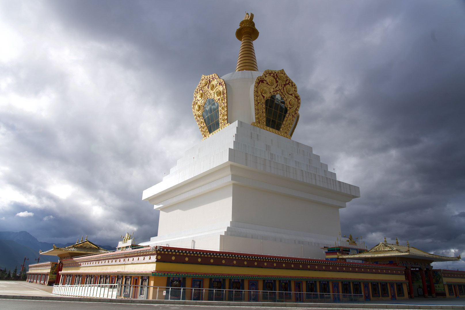 Shangri-La Shtupa, China