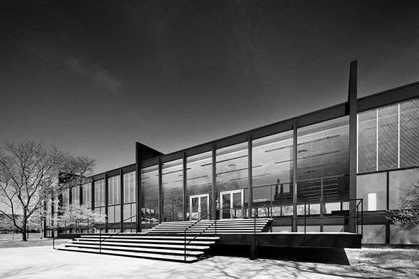 Pete Sieger's Portfolio - Mies van der Rohe In Chicago